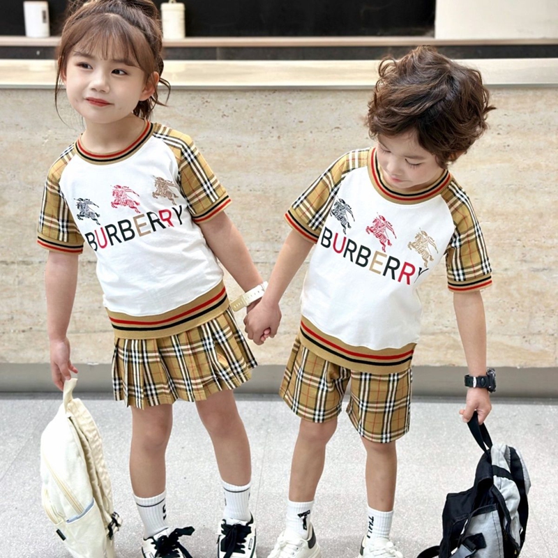 バーバリーキッズ半袖Tシャツ