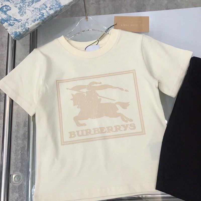 バーバリーボーイズジャージセットアップ