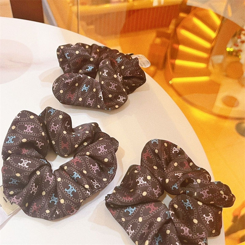 ヘアアクセサリーハイブランド