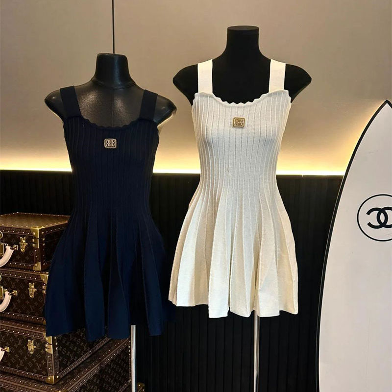 ブランドMiuMiuニットワンピース