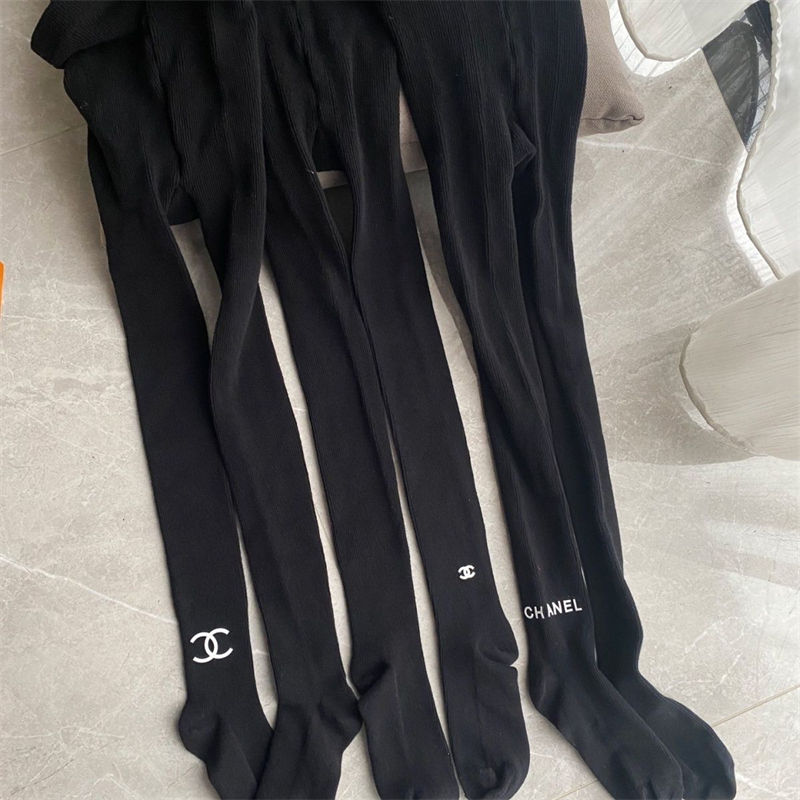 Chanelストッキング少女感