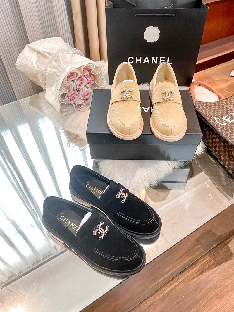 Chanel 秋冬ローファーファッション