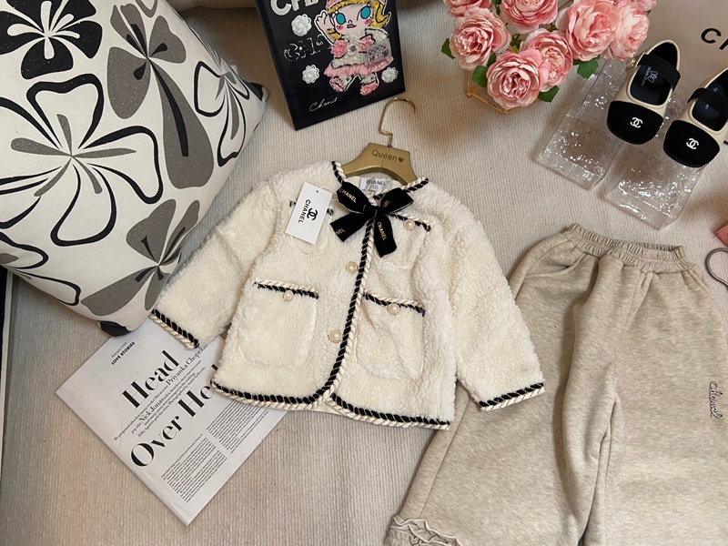 Chanel キッズ フリースジャケット