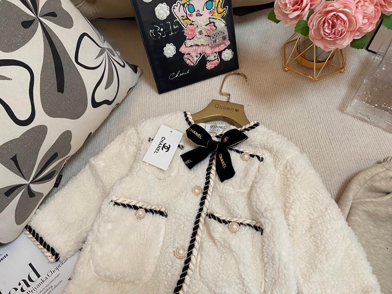 シャネル幼児用フリースジャケット