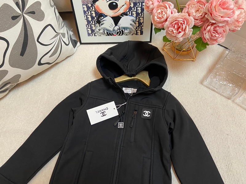 ブランドChanelキッズウィンドブレーカー