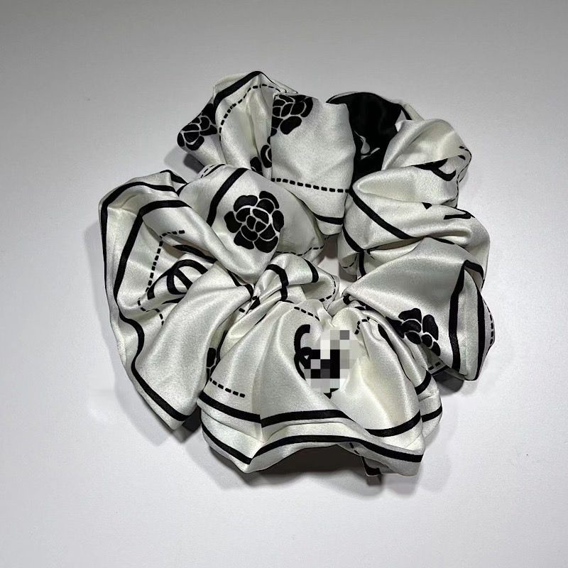 シャネルヘアゴムハイブランド