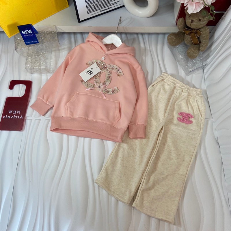 シャネル子供服 女の子 セットアップ