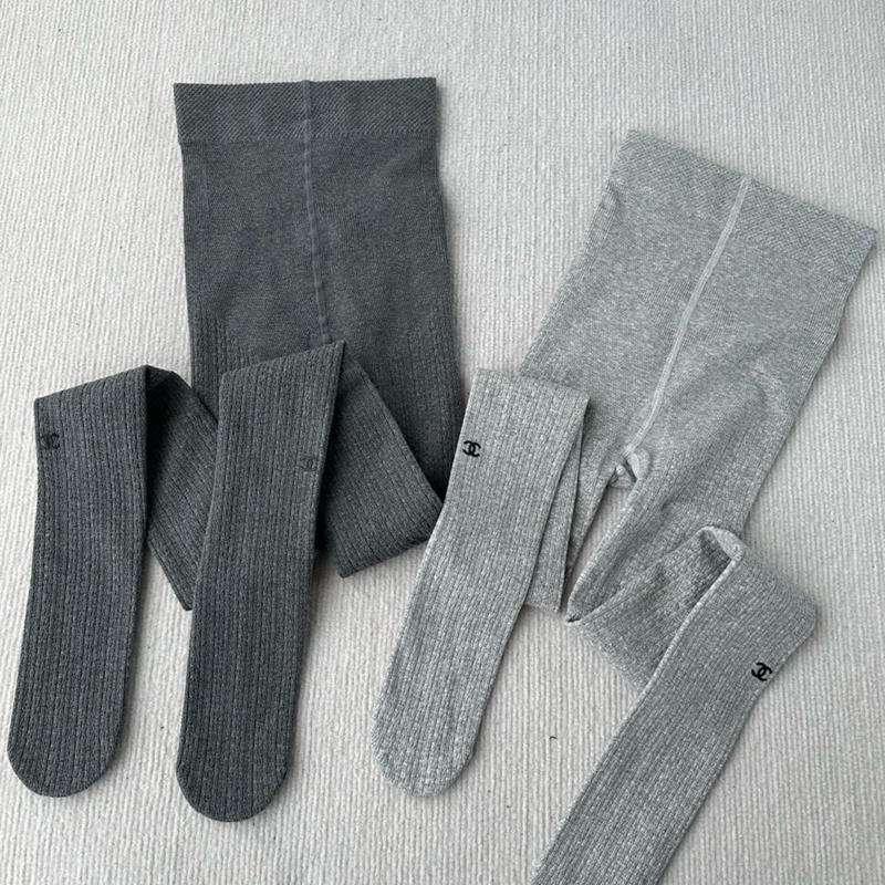 Chanel 着圧タイツ