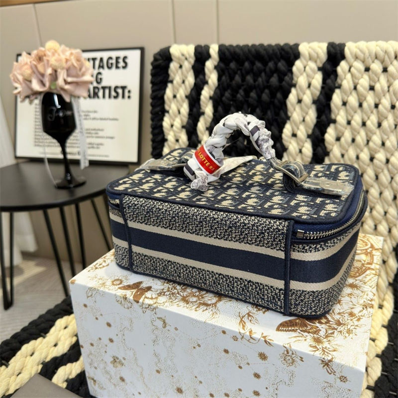 ブランドDior メイクポーチ