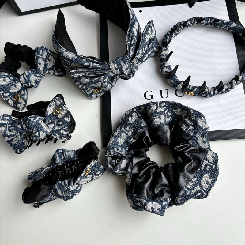 Diorカチューシャブランドかわいい
