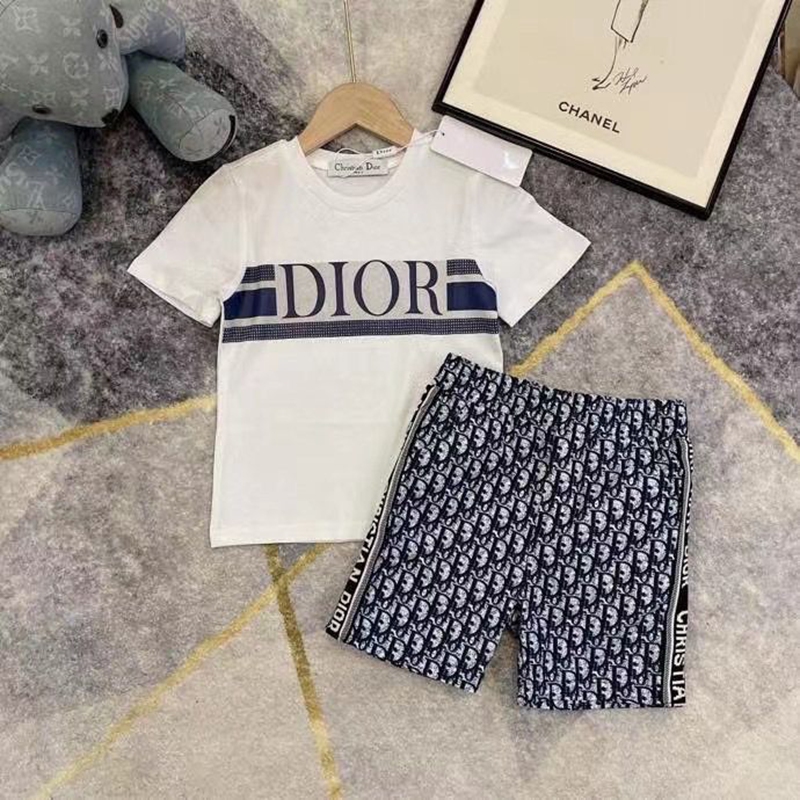 ブランドDior 子供服セットアップ