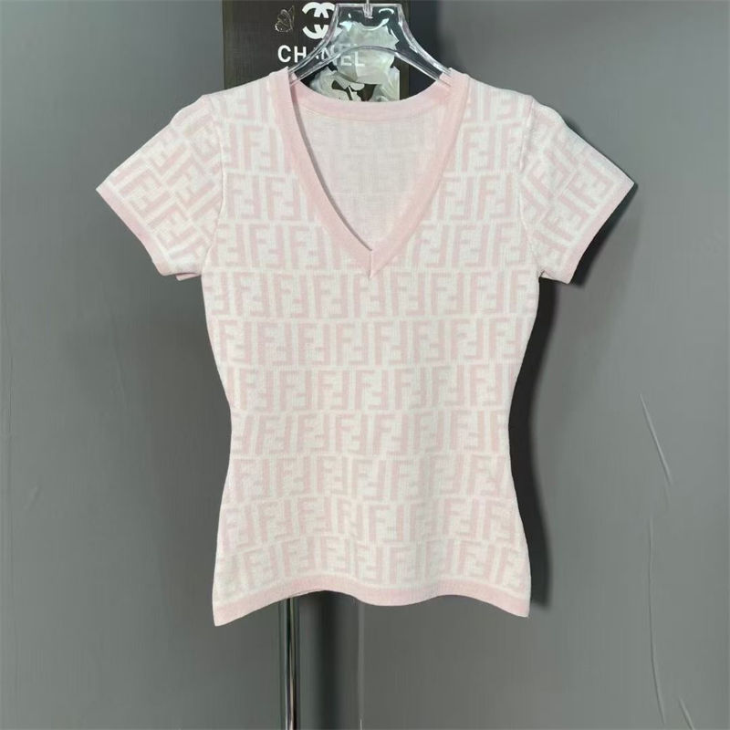フェンディニットＴシャツ