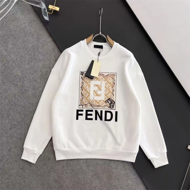 ハイブランドFendi プルオーバー