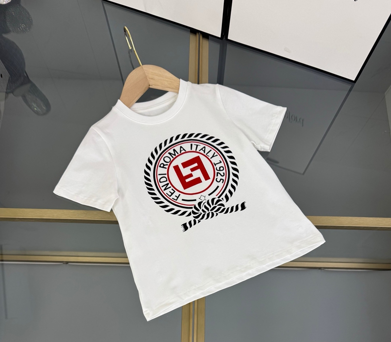 フェンディ半袖tシャツ ハーフパンツ