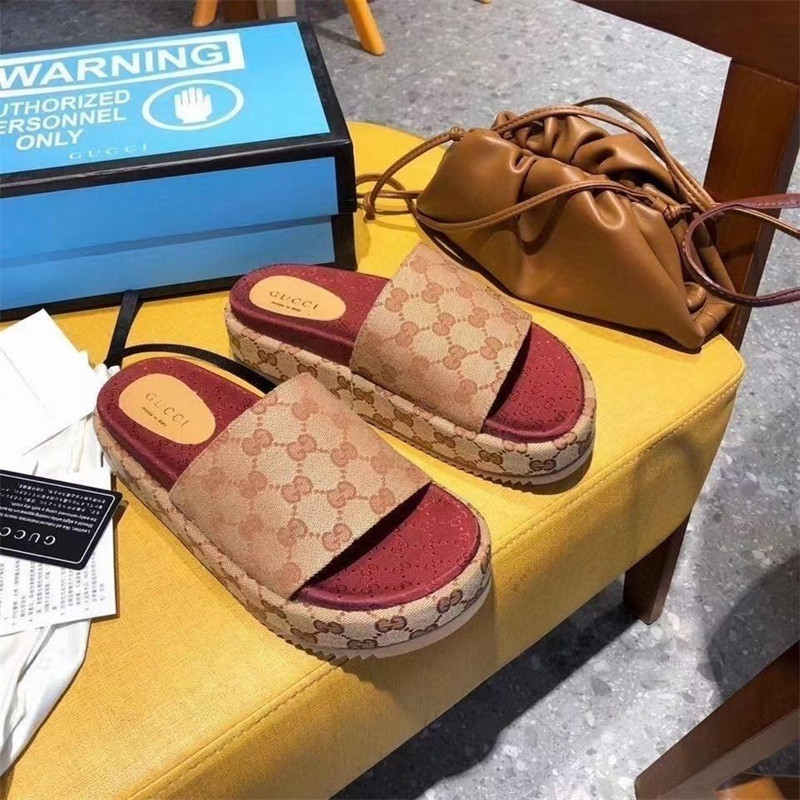 Gucci グッチブランド スリッパ レディース お出かけ用サンダル