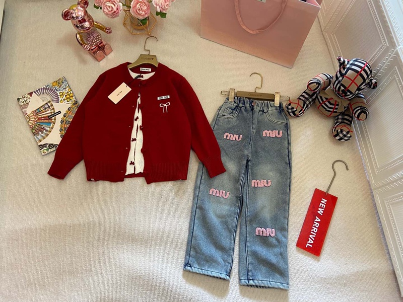 ミュウミュウ子供フォーマル洋服