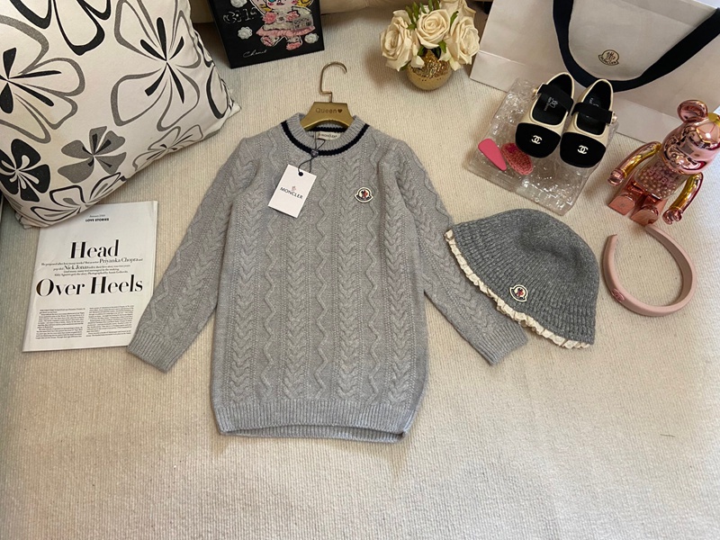 モンクレールキッズ長袖ニットセーター