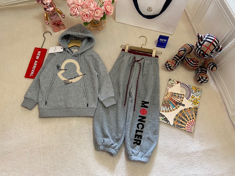 ブランドトMoncler ジャージセットアップ裏起毛