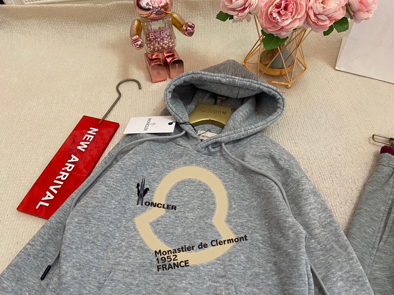 ブランドキッズスウェットセットアップゆったり