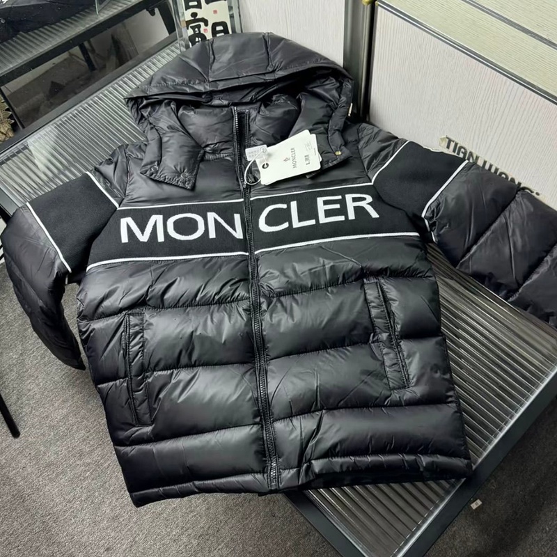 Moncler ブランド中綿コート