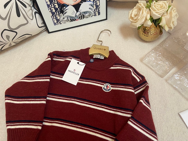 モンクレールニットプルオーバー