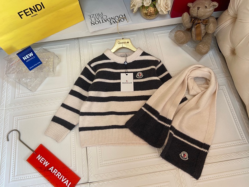 モンクレール子供セーター