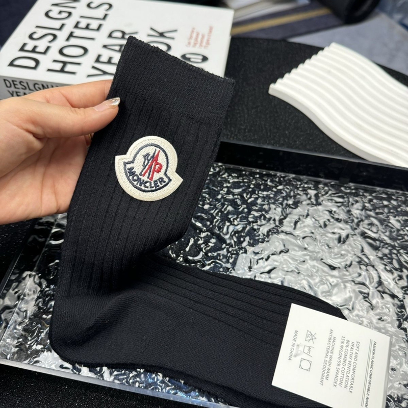 Moncler モンクレールブランド ストッキング 大人気