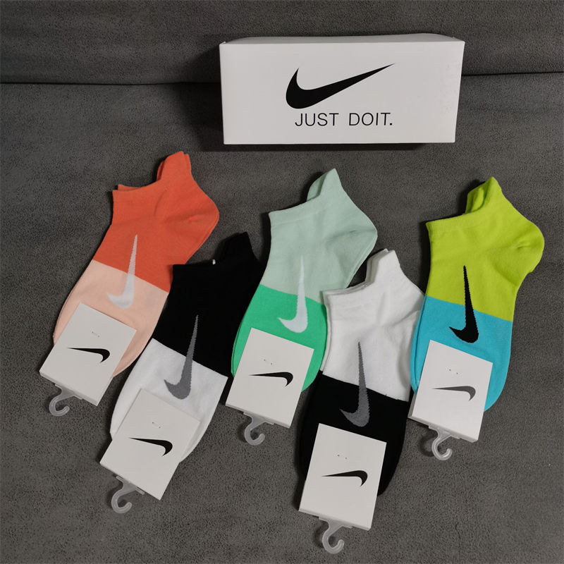 Nike 高級浅口ソックス