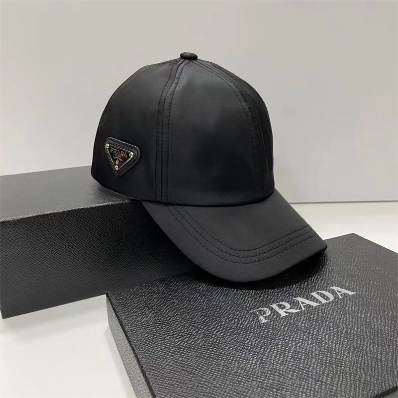 Prada スポーツキャップ
