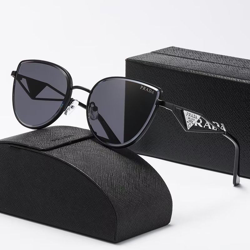 ハイブランドPrada サングラス
