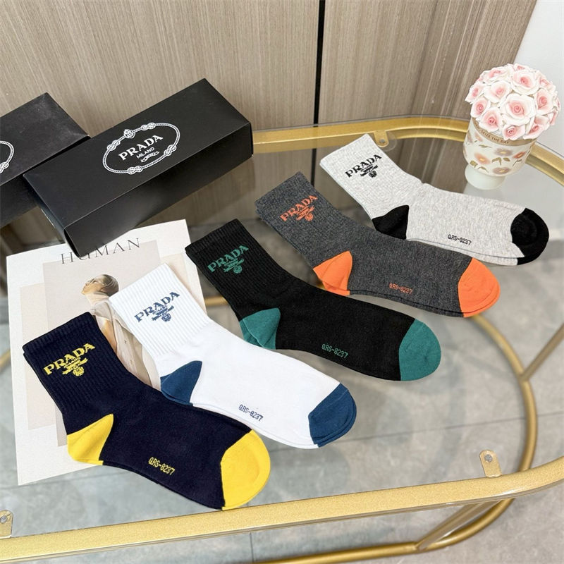 ブランドプラダミドルソックス 高品質