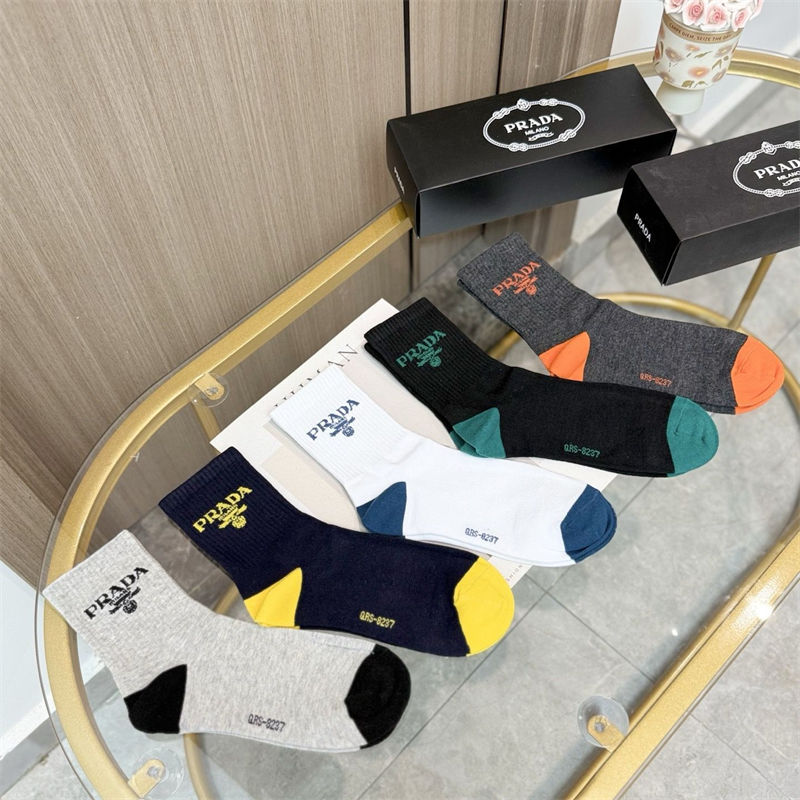 Pradaコットン ソックス くつした