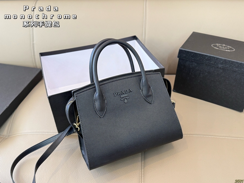 ブランドPradaハンドバッグファッション