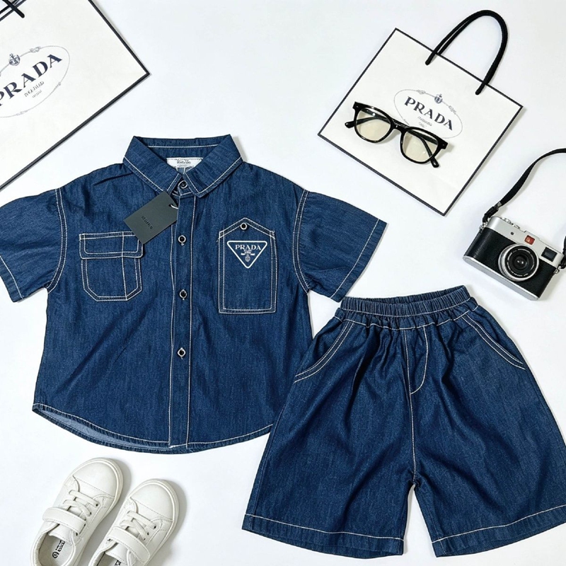 プラダ子供服セットアップ