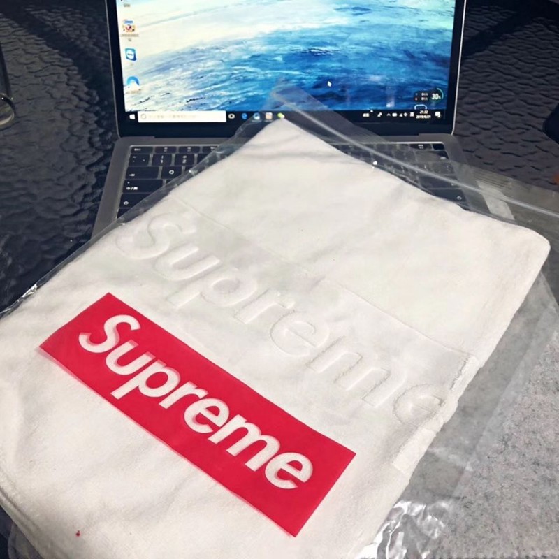 ハイブランド supreme タオル 吸水速乾 シュプリーム 運動タオル