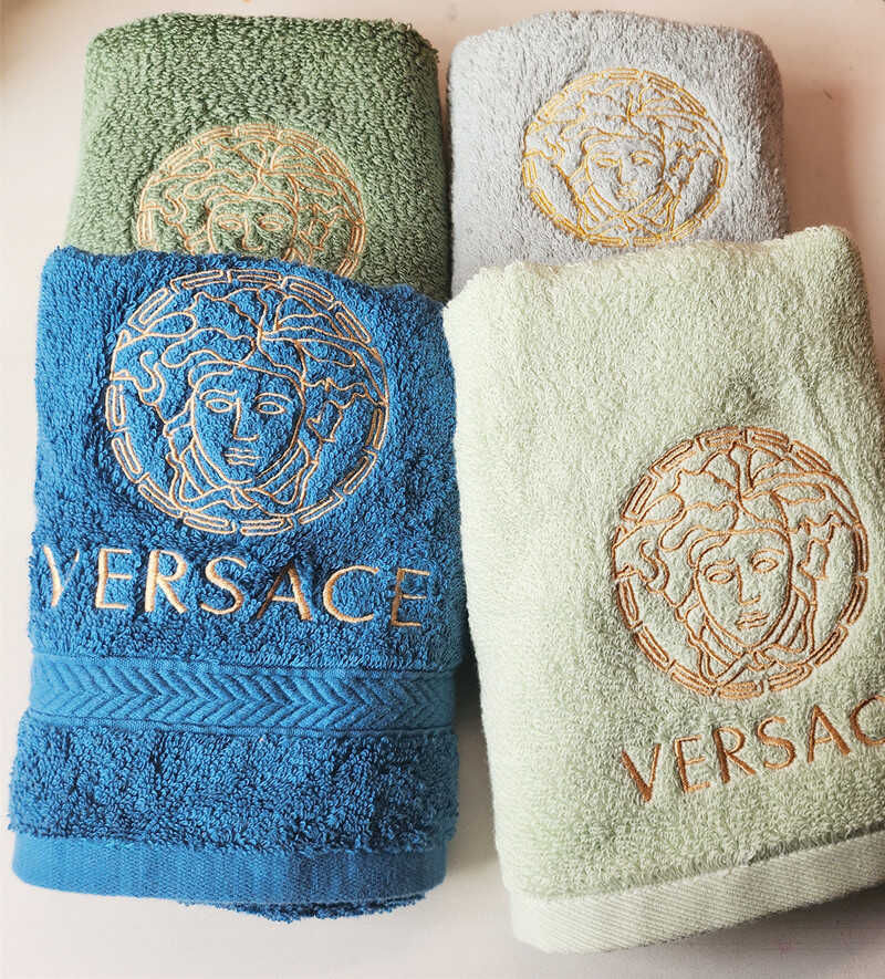ハイブランドVersace フェイスタオル 