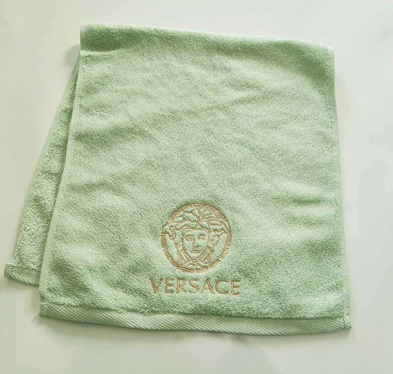 Versace バスタオル